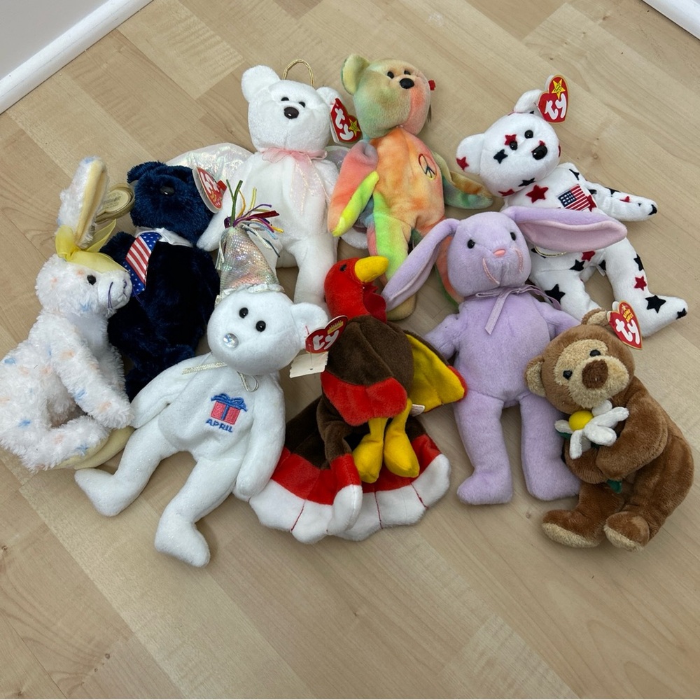 Lot of 9 Beanie Babies from 1996-2005